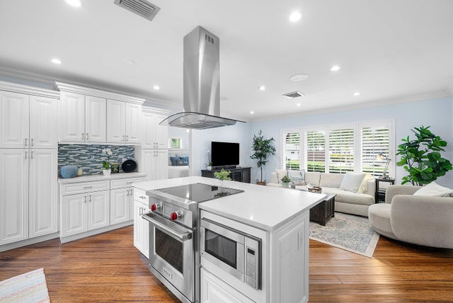 1 of 41 - 1365 Sw 13th Place, Boca Raton, FL