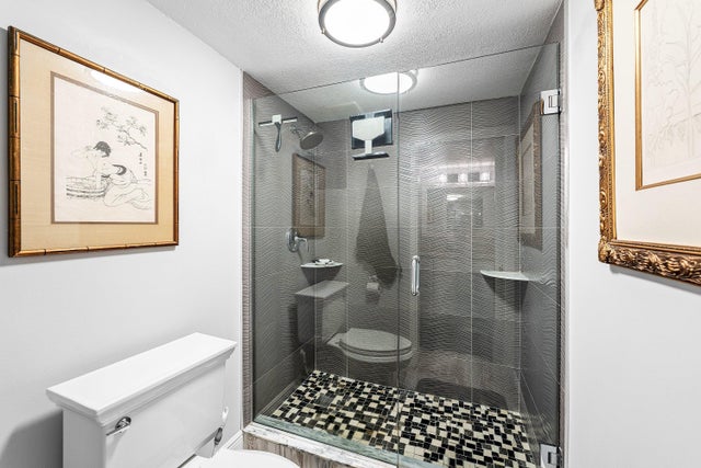 5 of 42 - 5280 N Ocean Drive #1-e, Riviera Beach, FL