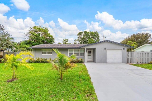 1 of 25 - 152 Se 28th Court, Boynton Beach, FL