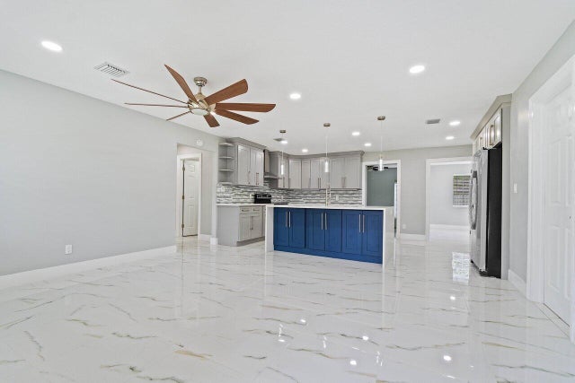 5 of 25 - 152 Se 28th Court, Boynton Beach, FL