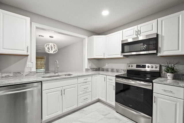 5 of 39 - 5842 Moss Court #9, Fort Pierce, FL