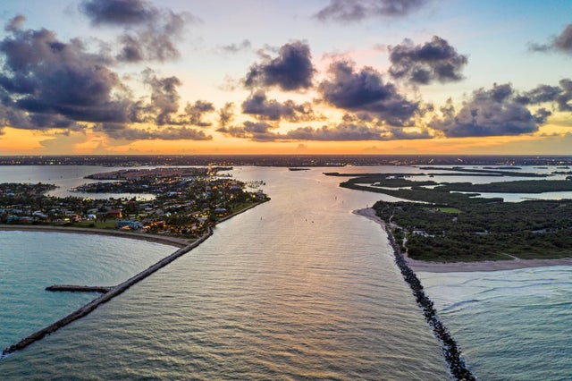 2 of 61 - 4330 N A1a #902n, Hutchinson Island, FL