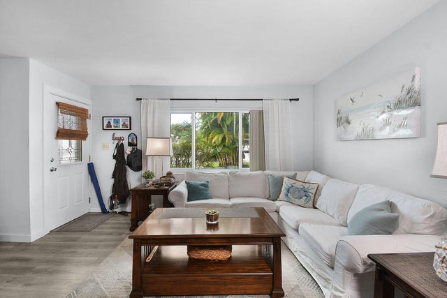 5 of 30 - 1026 Nw 16th Street, Stuart, FL