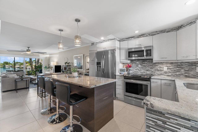 5 of 29 - 2311 Ne 36th Street #1a, Lighthouse Point, FL