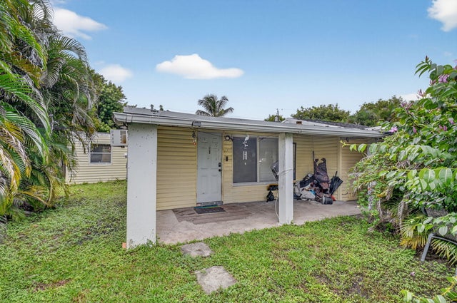 2 of 37 - 1079 Highview Road, Lake Worth, FL