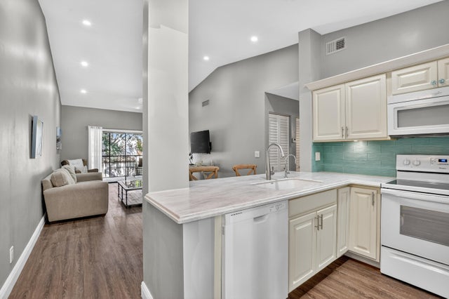 5 of 45 - 3100 Millwood Terrace #2050, Boca Raton, FL