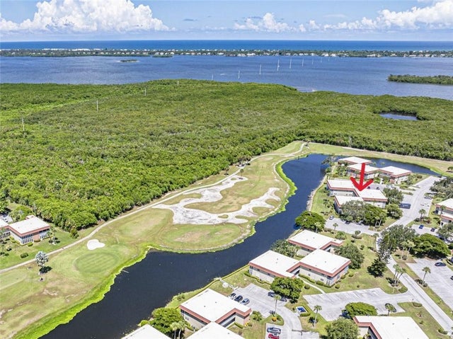 3 of 34 - 73 Royal Oak Court #203, Vero Beach, FL