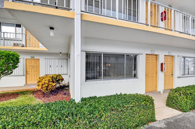 4 of 45 - 3240 Lake Osborne Drive #107, Lake Worth Beach, FL