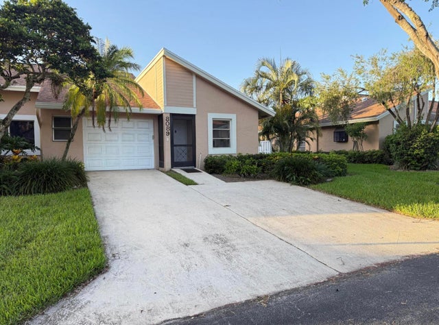 8089 Springtree Road, Boca Raton