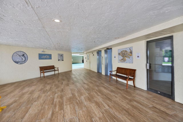2 of 44 - 221 Ne Plantation Road #213, Stuart, FL