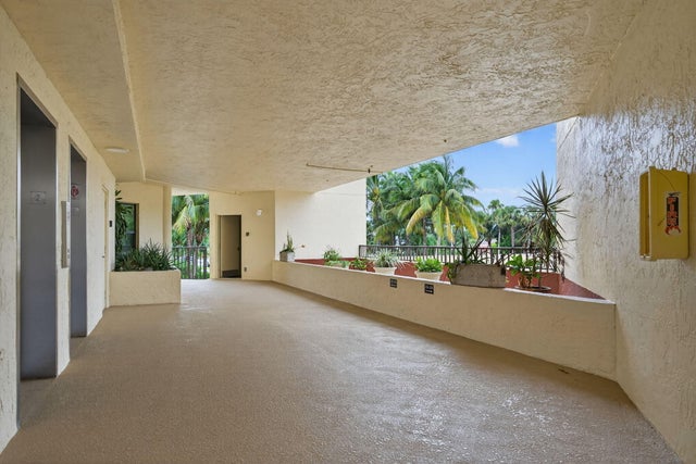 3 of 44 - 221 Ne Plantation Road #213, Stuart, FL