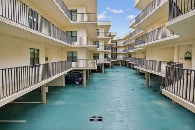 4 of 44 - 221 Ne Plantation Road #213, Stuart, FL