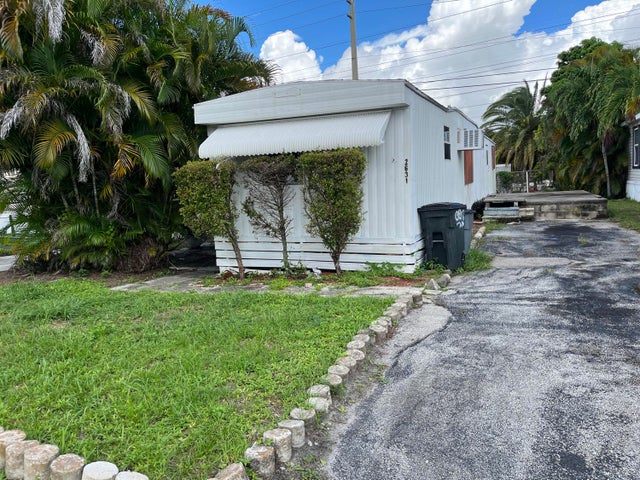 3 of 9 - 2631 Sw 54th Street, Dania, FL
