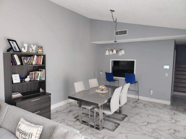 4 of 15 - 4317 S Landar Drive, Lake Worth, FL