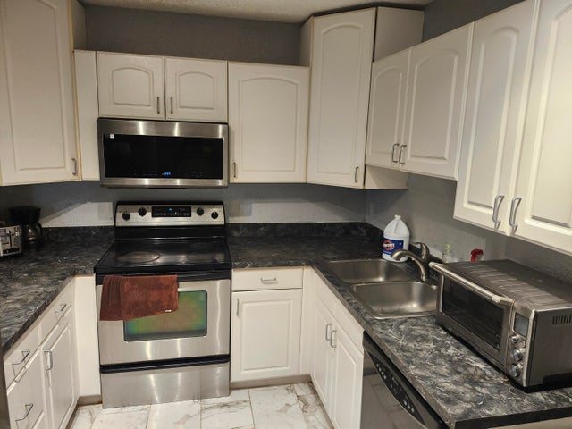 5 of 15 - 4317 S Landar Drive, Lake Worth, FL