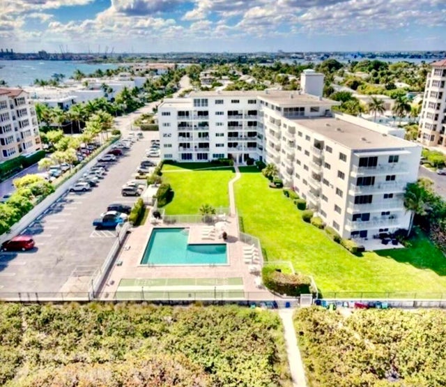 2 of 82 - 33 Ocean Avenue #301, Palm Beach Shores, FL