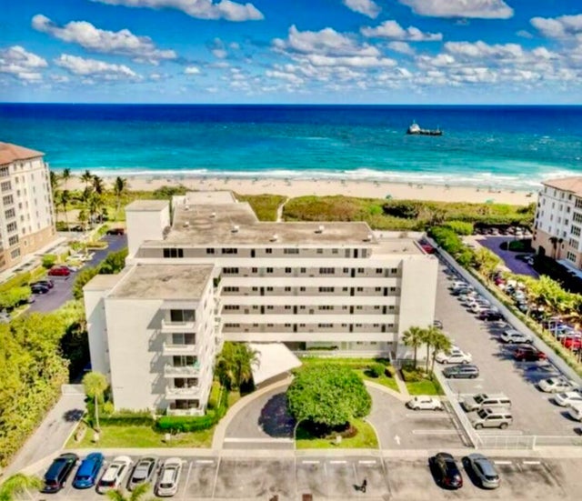 3 of 82 - 33 Ocean Avenue #301, Palm Beach Shores, FL