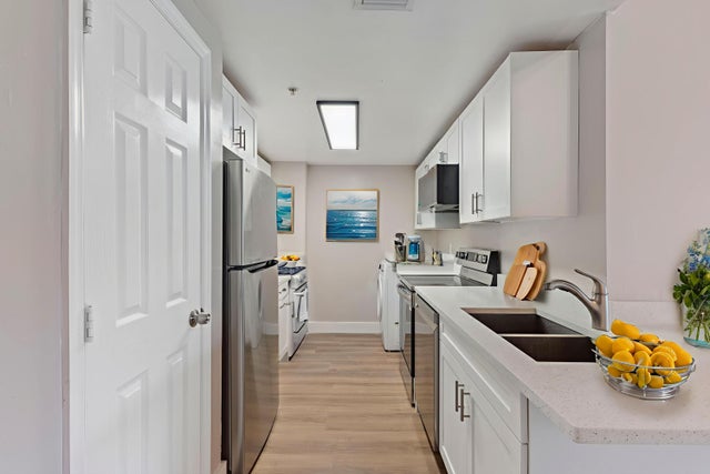 2 of 20 - 2060 Greenview Shores Boulevard #323, Wellington, FL