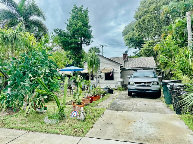 3 of 3 - 809 N Lakeside Drive, Lake Worth Beach, FL