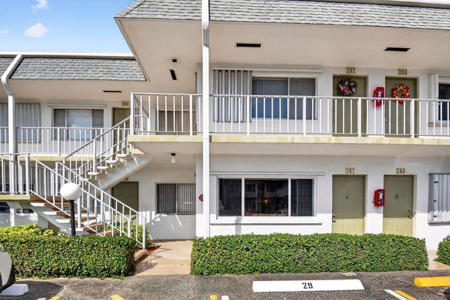 4 of 43 - 3160 Lake Osborne Dr #107, Lake Worth Beach, FL
