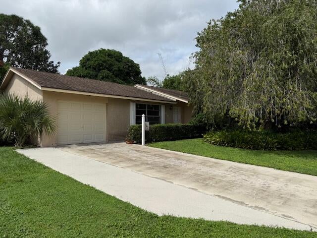2 of 19 - 169 Dove Circle, Royal Palm Beach, FL