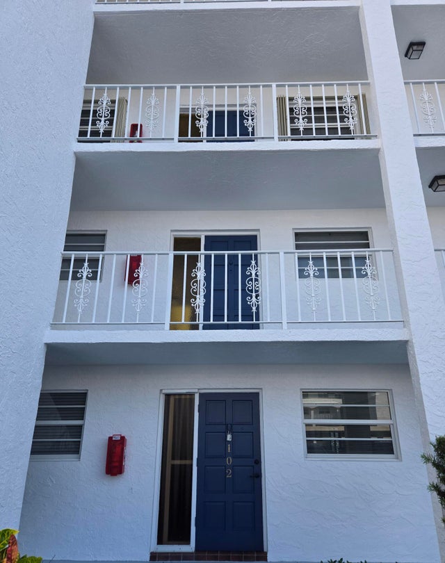 2 of 28 - 21 Yacht Club Drive #102, North Palm Beach, FL