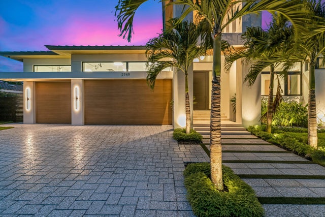 3 of 10 - 2749 Ne 34th Street, Fort Lauderdale, FL