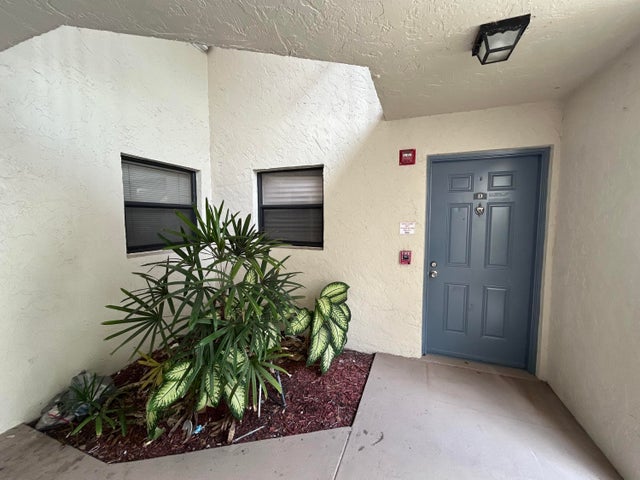 2 of 15 - 1525 Lake Crystal Drive #d, West Palm Beach, FL