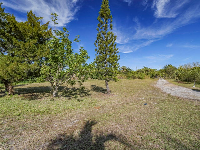 4 of 33 - 6112 Sw Banks Street, Palm City, FL