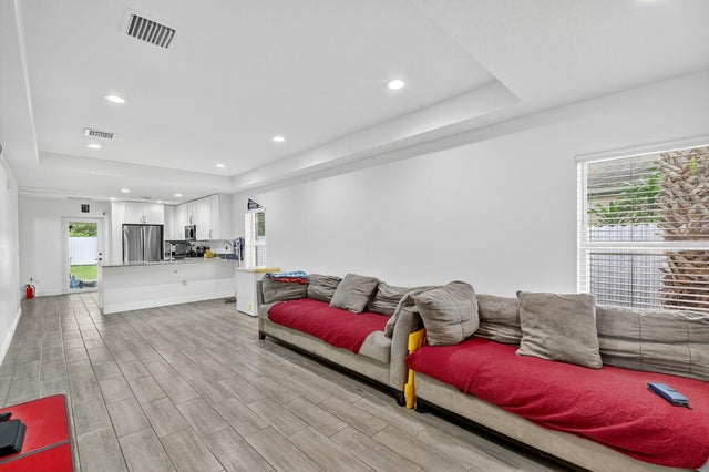 5 of 32 - 514 18th Street, West Palm Beach, FL