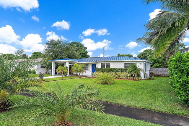 423 Hawthorne Drive, Lake Park