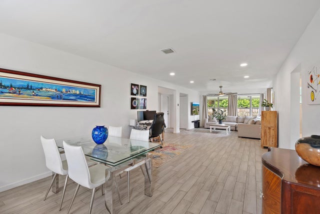 4 of 24 - 423 Hawthorne Drive, Lake Park, FL