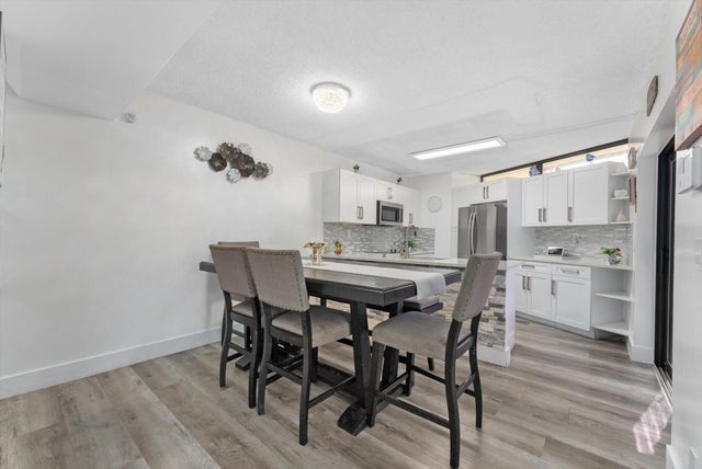 5 of 29 - 3807 Victoria Drive Ne #3807, West Palm Beach, FL