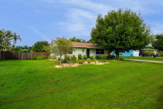 2 of 29 - 738 Ne Lanfair Street Ne, Port Saint Lucie, FL