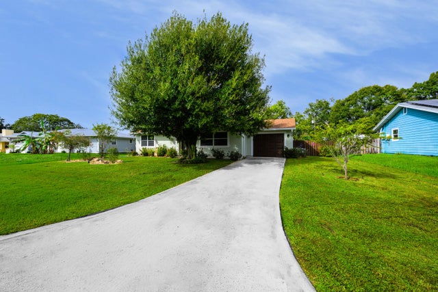 3 of 29 - 738 Ne Lanfair Street Ne, Port Saint Lucie, FL