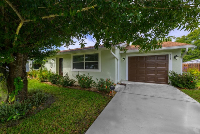5 of 29 - 738 Ne Lanfair Street Ne, Port Saint Lucie, FL