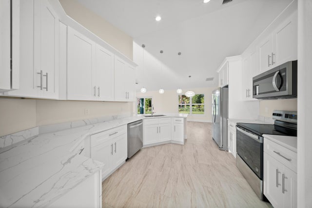 3 of 35 - 5711 Myrtle Drive, Fort Pierce, FL