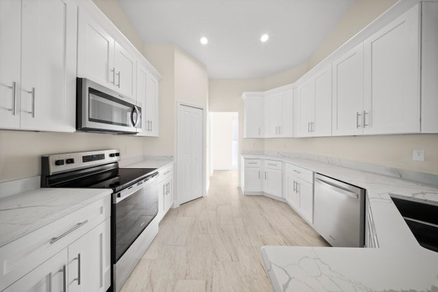 4 of 35 - 5711 Myrtle Drive, Fort Pierce, FL
