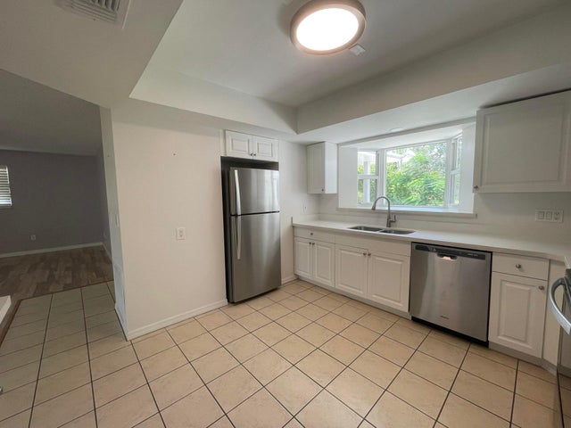 2 of 13 - 8236 97th Avenue, Vero Beach, FL