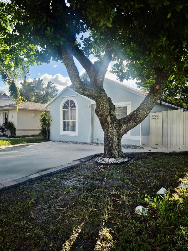 2 of 2 - 33 Plumage Lane, West Palm Beach, FL