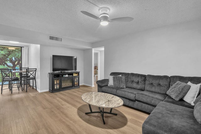 2 of 40 - 5190 Las Verdes Circle #214, Delray Beach, FL