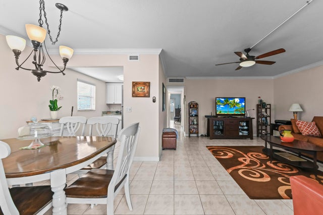 4 of 39 - 213 Brittany Drive E, Delray Beach, FL