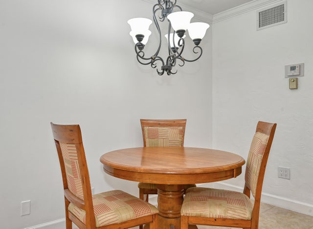 5 of 19 - 102 Coventry E #102, West Palm Beach, FL