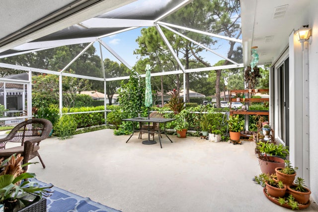 4 of 16 - 9904 Chapman Oak Court, Palm Beach Gardens, FL