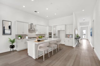 Photo of Listing #RX-11131903