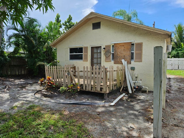 2 of 11 - 409 Perry Avenue, Greenacres, FL