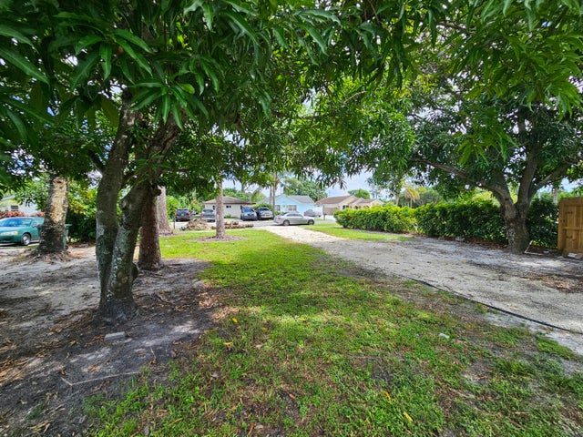 5 of 11 - 409 Perry Avenue, Greenacres, FL