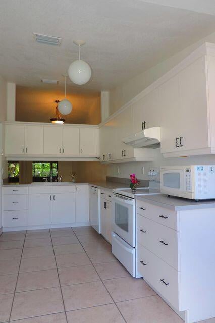 5 of 16 - 3 Eaton Place, Boynton Beach, FL