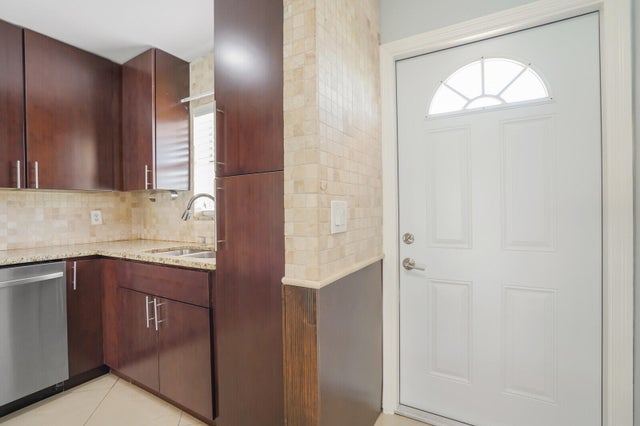 5 of 30 - 9851 Sandalfoot Boulevard #207, Boca Raton, FL