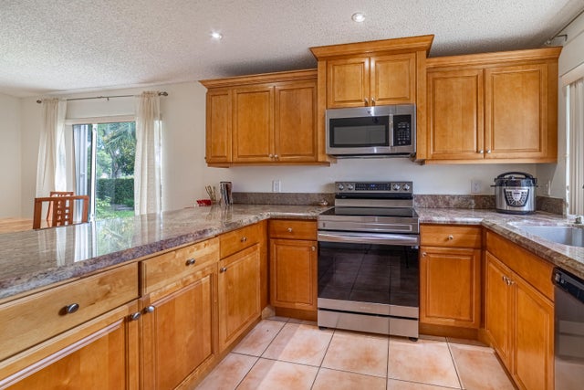 3 of 32 - 3421 Deer Creek Palladian Circle, Deerfield Beach, FL